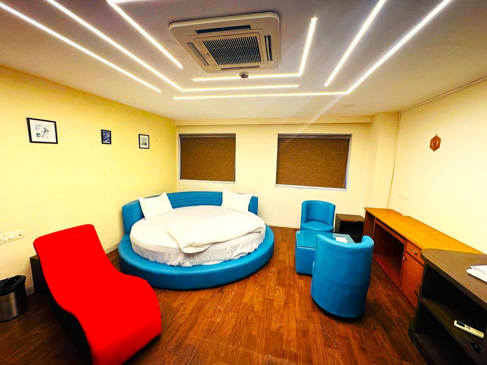 Aundh Elite Stay Púna Kültér fotó
