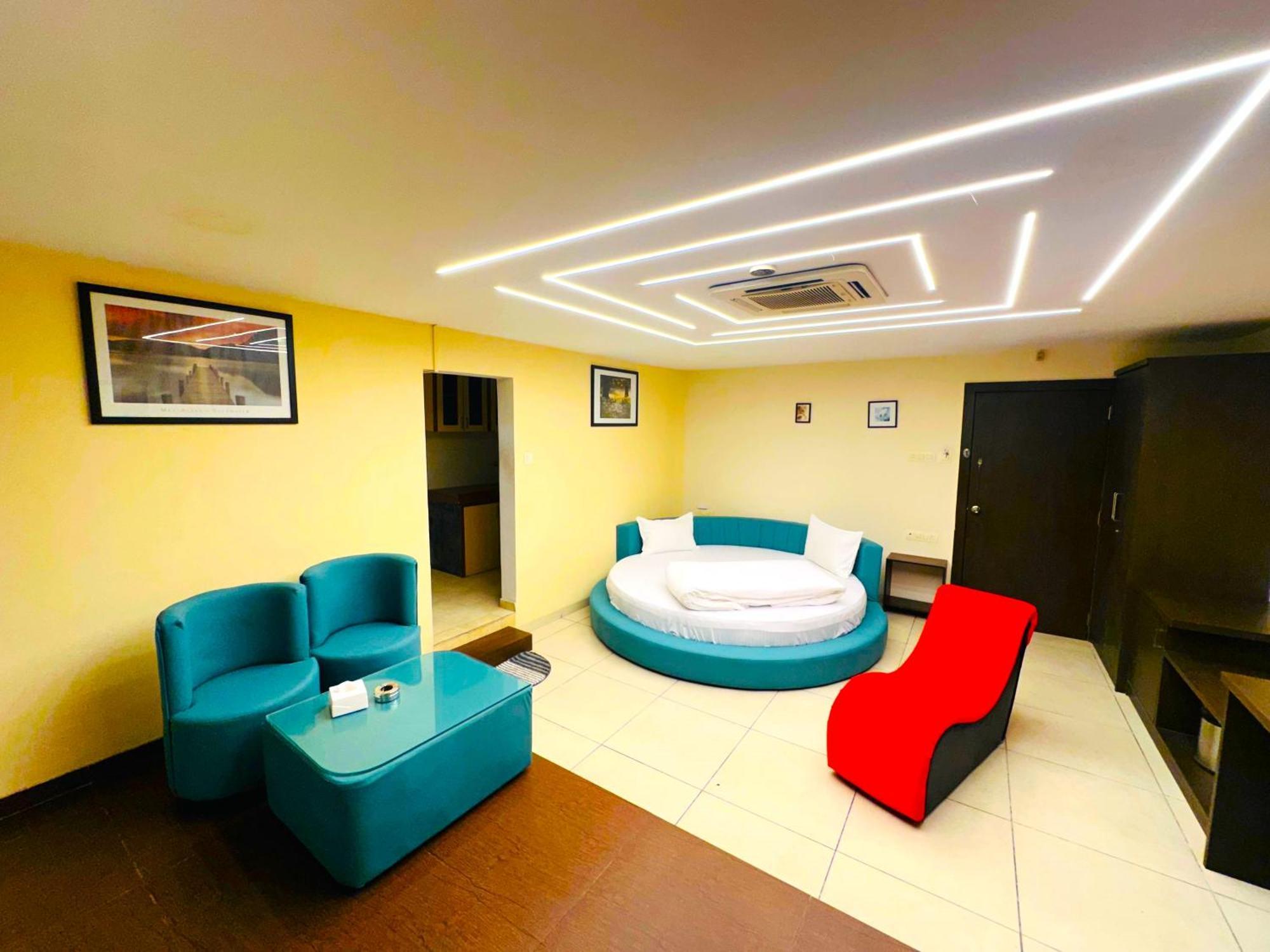Aundh Elite Stay Púna Kültér fotó